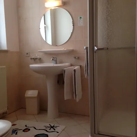 Schroeder فندق 3*